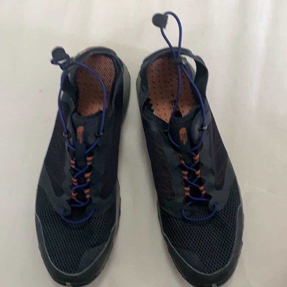 THE NORTH FACE LITEWAVE AMPHIBIOUS 11 SNEAKER 11.5